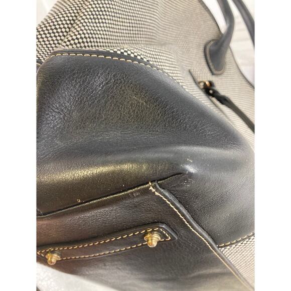 DOONEY & BOURKE CANVAS, LEATHER TRIM GRAY, BLACK SHOULDER BAG - Picture 12 of 16